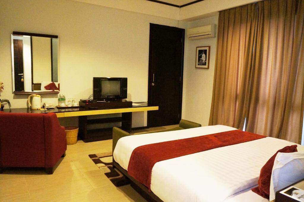 Rumah Nenek Hotel And Restaurant Padang (Sumatra) Exterior foto