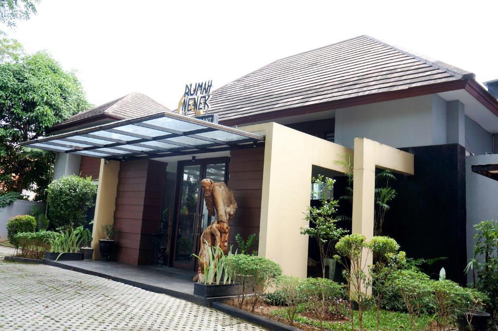 Rumah Nenek Hotel And Restaurant Padang (Sumatra) Quarto foto